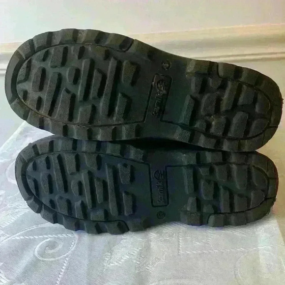 Kamik Girls’ Size 5 Pink and Black Velcro Strap and Bungee Cord Winter Boots - Picture 5 of 5